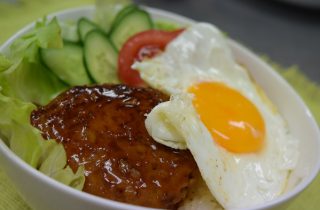 ランチでオシャレに♪ロコモコ丼-1