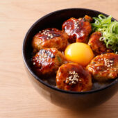 コリコリ食感のつくね丼