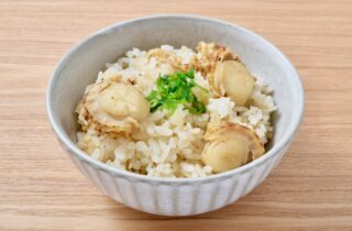 ホタテの出汁炊き込みご飯-1